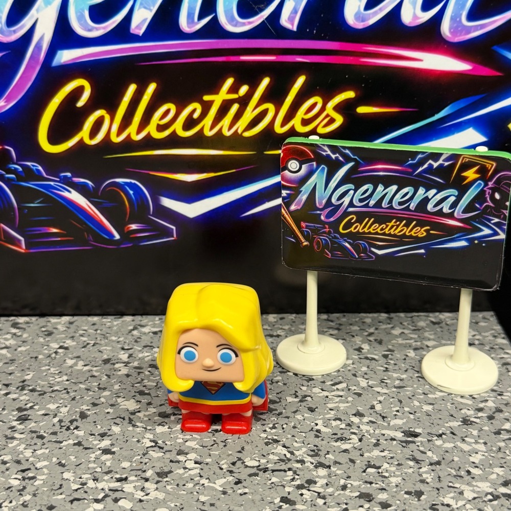 DC Comics Supergirl Wendy's Kids Meal Toy Mini Figure 2025 Stylized Square Head